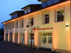 Zum Brandenburger Tor