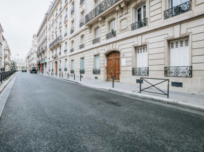 Beautiful apartment for 6 pax Near Eiffel Tower by GuestReady