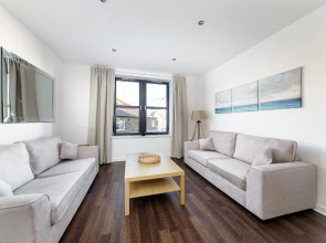 Mclaren House Seahouses