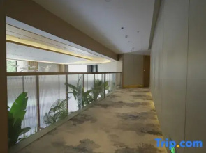 Yilai Siji Hotel