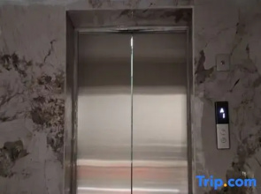 Sanqiu Apartment
