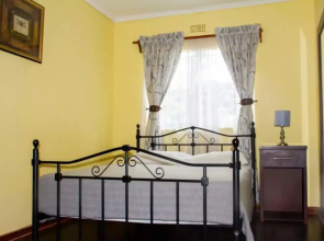 Cosy 3 Bedroom Cottage - 2034