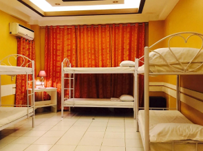 Airport Travelodge Manila - Hostel