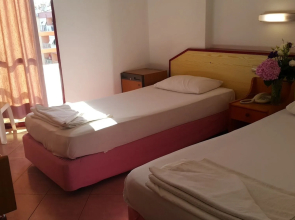 Midi Hotel