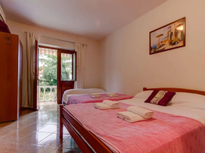 Studio Apartments Petkovic