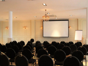 Riviera Resort Modlin Airport