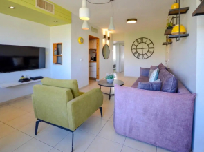 Stylish 2BR Apartment with Balcony - Yalarent