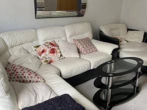 Captivating 2-bed House in Wolverhampton