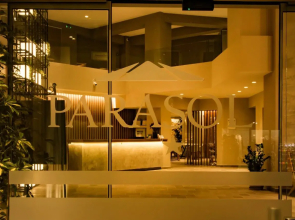 Parasol Luxury Hotel & Suites