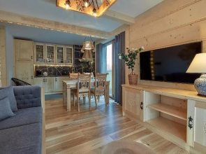 Tatra Square Apartments