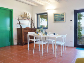 Miralunga-appartament-in-villa-e-piscina