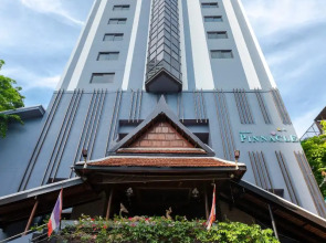 Pinnacle Lumpinee Park Hotel