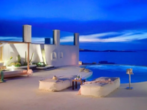 5 bedrooms villa with sea view private pool and enclosed garden at Mykonos