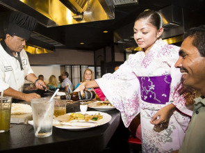 Rosen Inn, closest to Universal