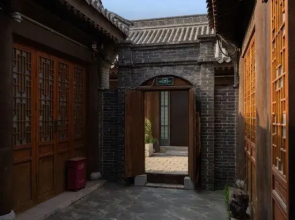 Luoyang lanshe Hotel (Luoyi ancient city store)