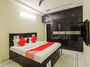 OYO 77846 The Golden Bridge