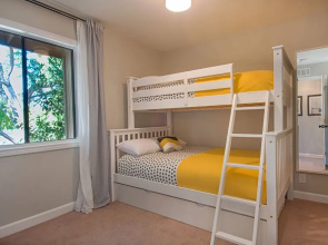 Love Bug - 2 Br Condo