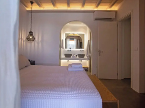 Mykonian Luxury Villa Filyra with Pool