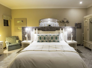 The Royal Palm Bed & Breakfast
