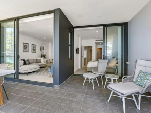 Across from Huskisson Beach Located in the Heart of Huskisson