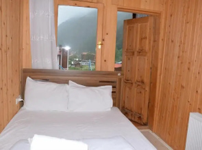Ugur Motel