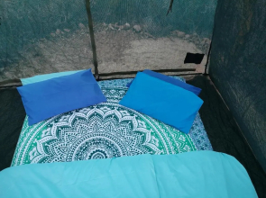 Amber Lagoon Backpackers Lodge