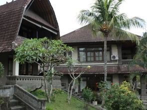 Pande Permai Bungalows