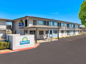 Days Inn by Wyndham Wichita Falls