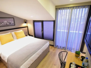 The Row Taksim Hotel