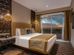 Neelkanth Sarovar Premiere