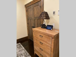 Yellowstone Crossing Lodge