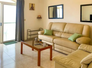 Sea and sun Views 2bd Apt Marsalforn Gozo