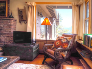 Longs Peak Lookout Cabin - 3 Br Cabin