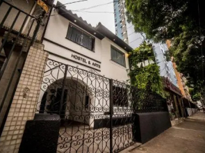 OVibe Hostel & Arts