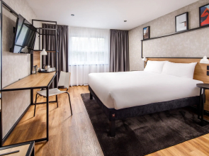 Ibis Wakefield East - Castleford