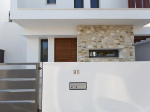 Huge Luxury Pool Villa