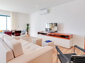 SKY Beach Apartment in Quarteira