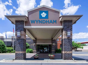 Wyndham Bloomington - Mall of America