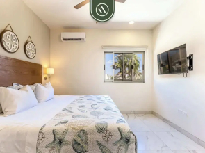 Centric 1BR Condo in Downtown Cabo - Rooftop Pool