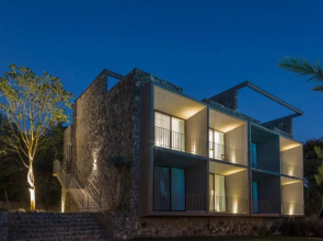 Huayacán Cuernavaca Curamoria Collection