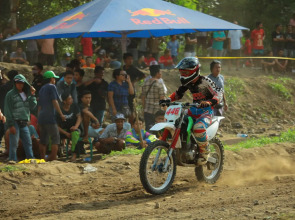 Dikaloha Medewi Surfcamp