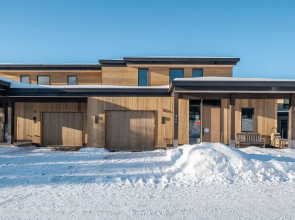 8a Treeline 5 Bedroom Home by Moonlight Basin Lodging