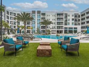 Landing Apartments Cape Coral Near Caloosahatchee