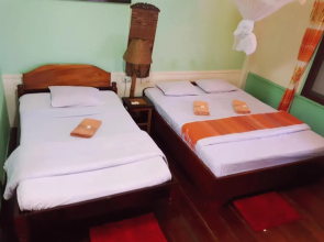 Anouxa Riverview Guesthouse