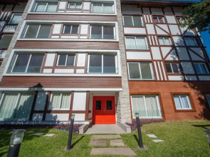 Maravilhoso e Luxuoso Apto Central Acomoda at 6 h Spedes