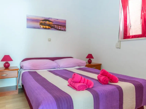 Beautiful Home in Makarska With 3 Bedrooms, Wifi and Outdoor Swimming Pool