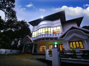 OYO 5517 Home Stay Grand Exotica Villa