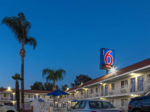 Motel 6 Los Angeles - Van Nuys North Hills