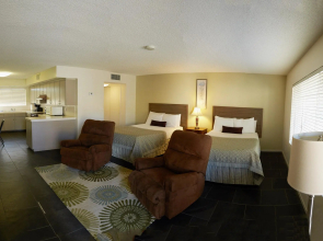 Lido Palms Resort and Spa