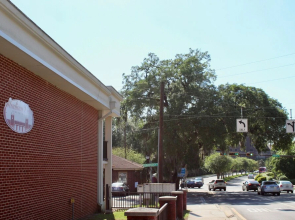 Excellent Location! On Campus Studio Sleeps 4